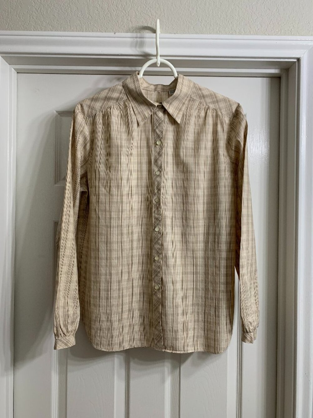 Vintage Women's Tan Color Blouse, Size 14